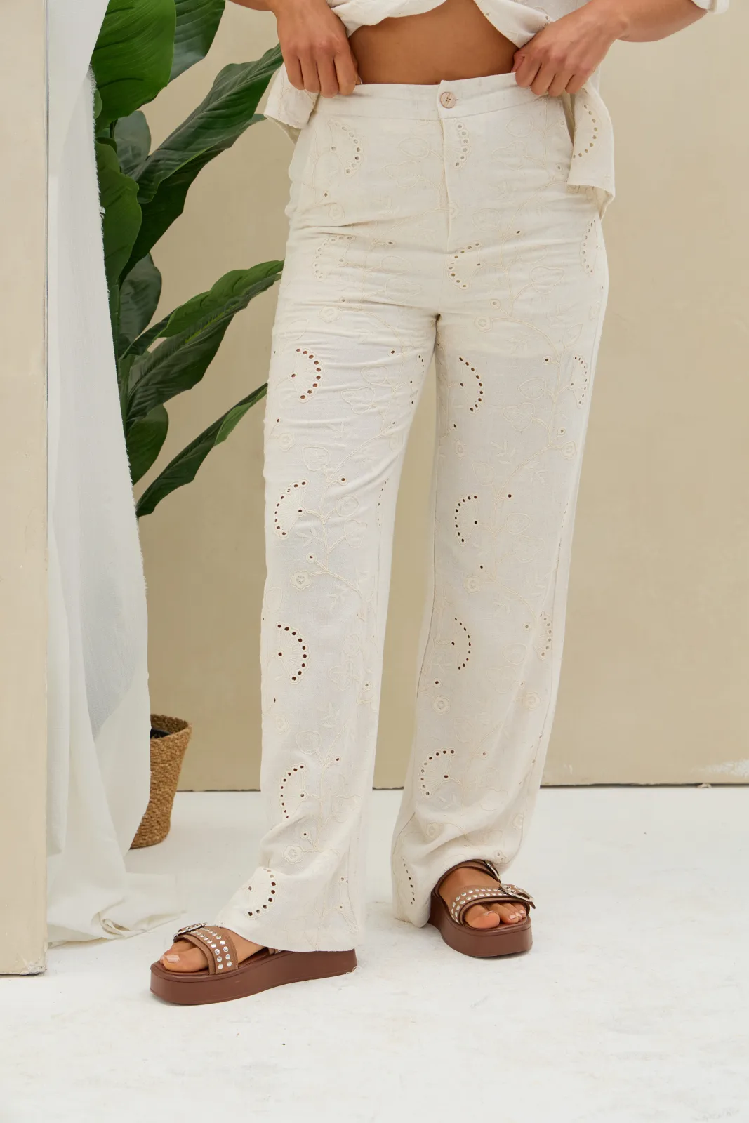Pantalon Bordado Lino Beige