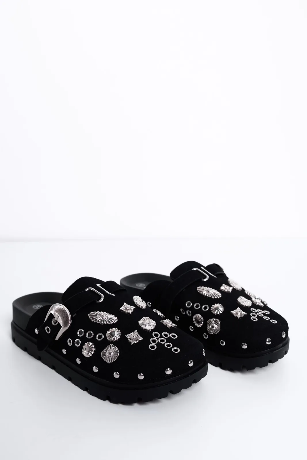 Zueco  Black YY-09
