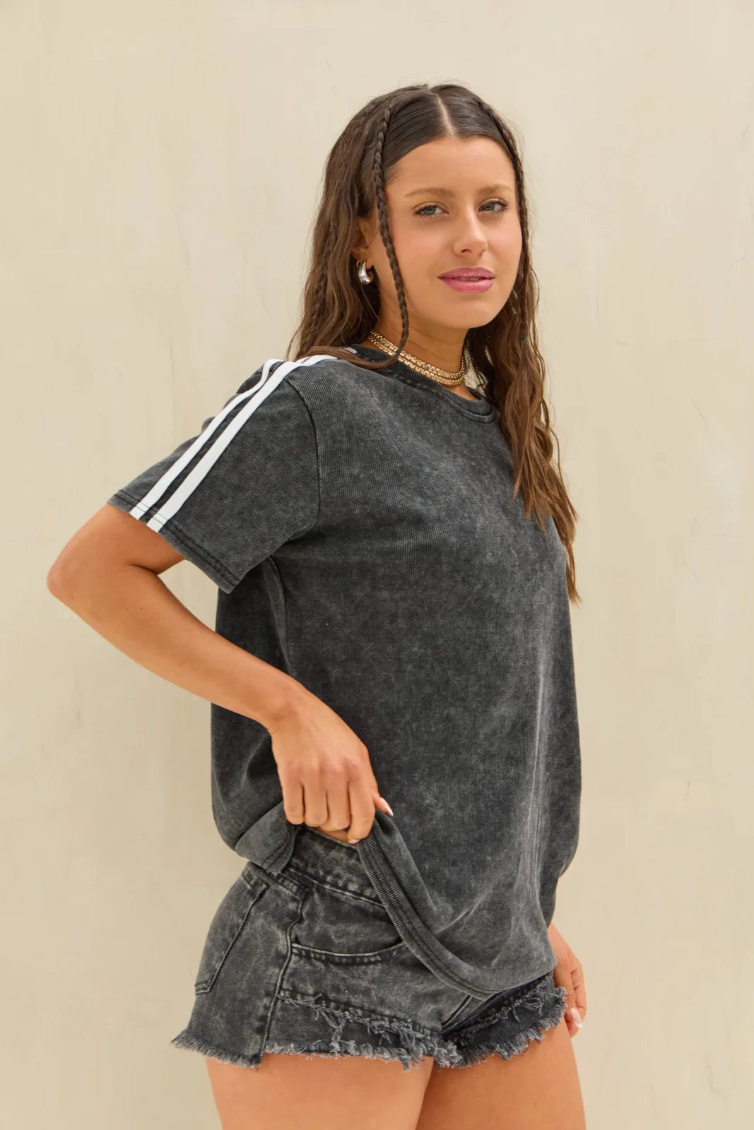 Remera Acid Wash Rayas Negro