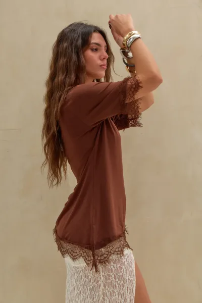 Remera Asimetrica Choco