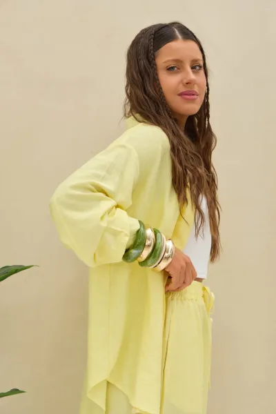 Camisa Lisa Amarillo