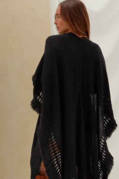 Poncho Flecos Negro