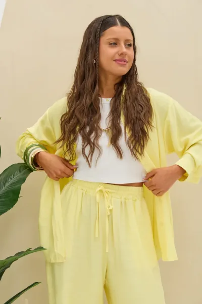 Camisa Lisa Amarillo
