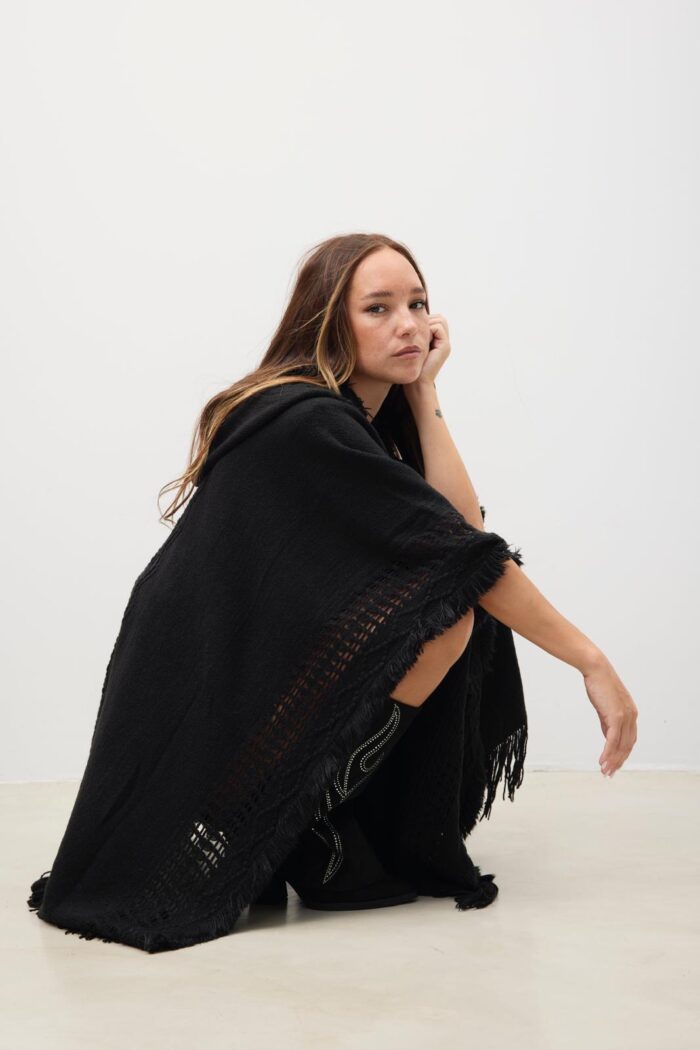 Poncho Ecuador Negro - Imagen 2
