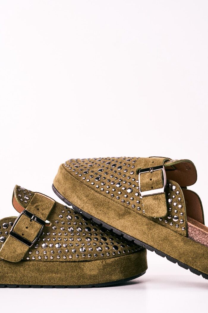 Zueco Straddy Tachas Verde - Imagen 4