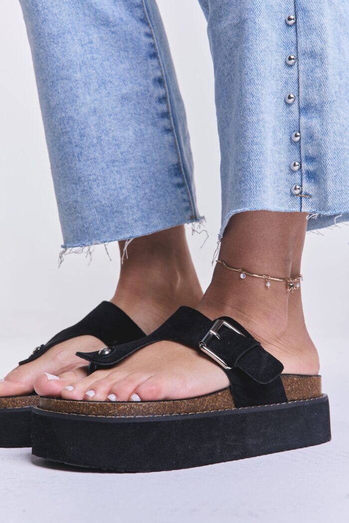 Sandalia Flatform Flip Negra - Imagen 5