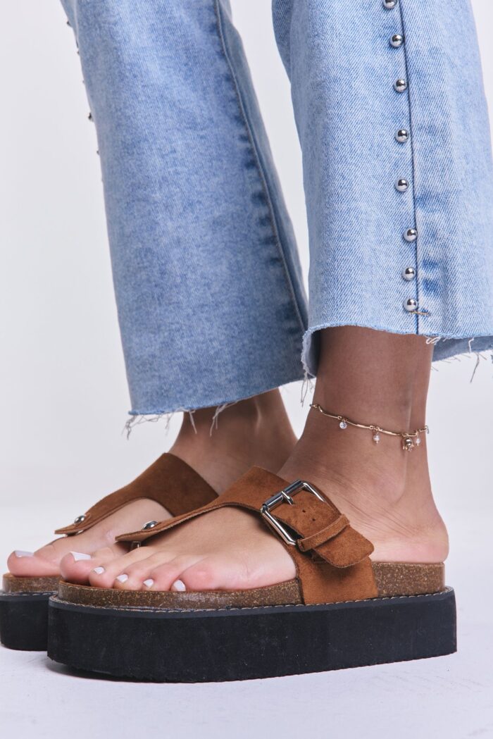 Sandalia Flatform Flip Camel - Imagen 8