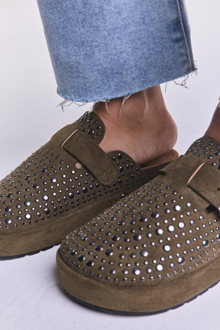 Zueco Straddy Tachas Verde - Imagen 6