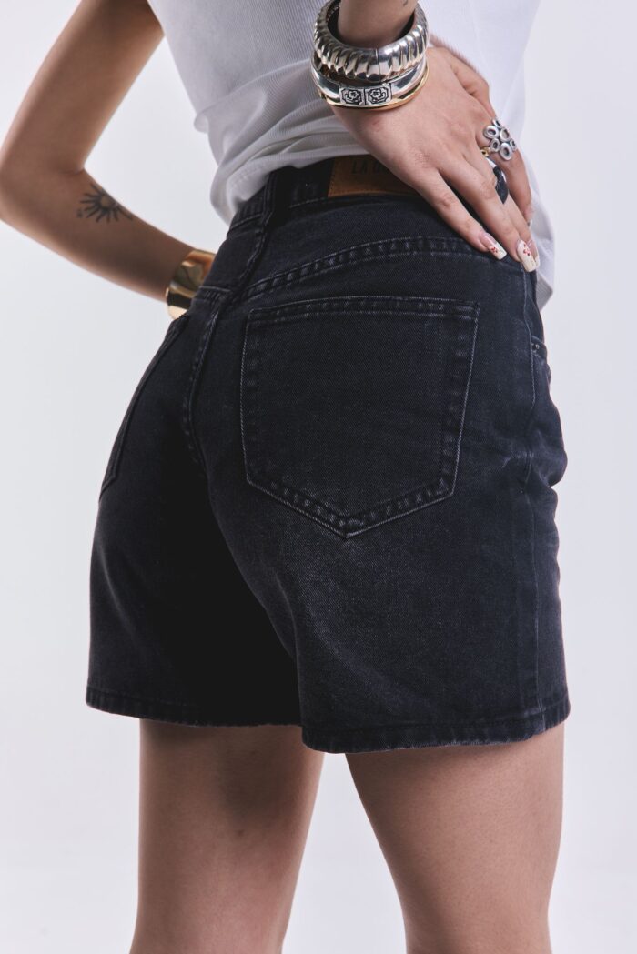 Short Mom Kya Negro - Imagen 2