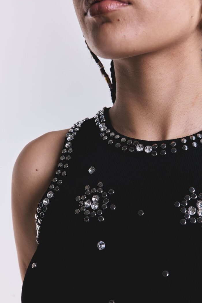 Musculosa Dripp Tachas Negro - Imagen 2