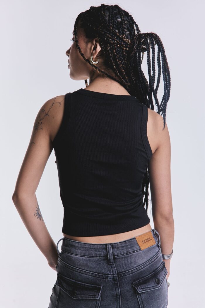 Musculosa Rogue Tachas Negro - Imagen 4