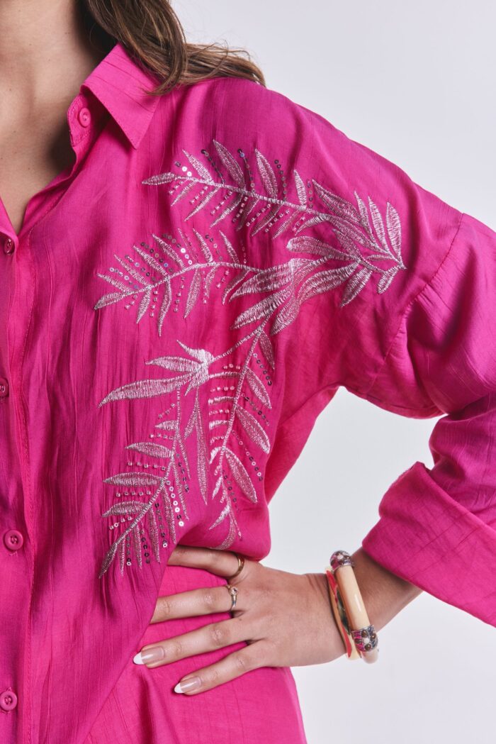 Camisa Bordada Fucsia - Imagen 2