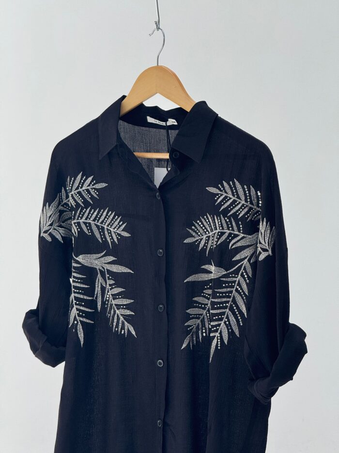 Camisa Bordada Negra - Imagen 2