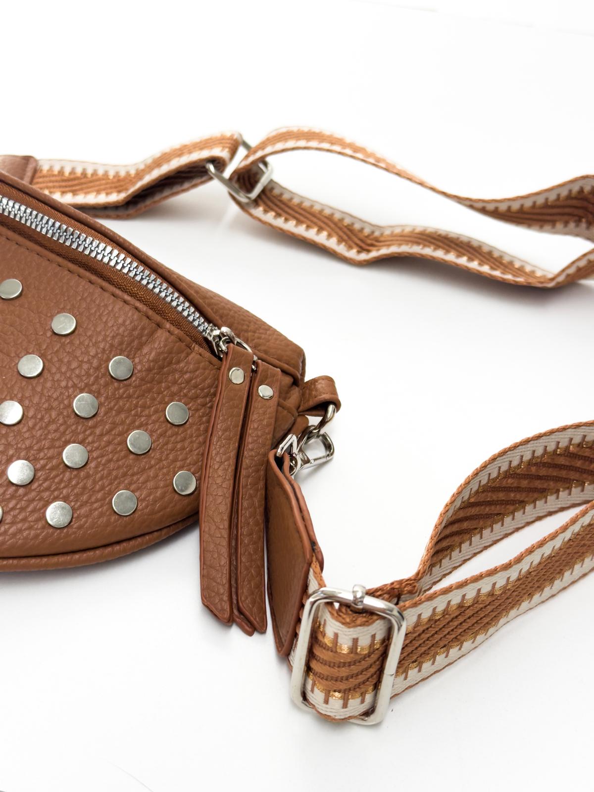Riñonera Tachas Camel - Imagen 2