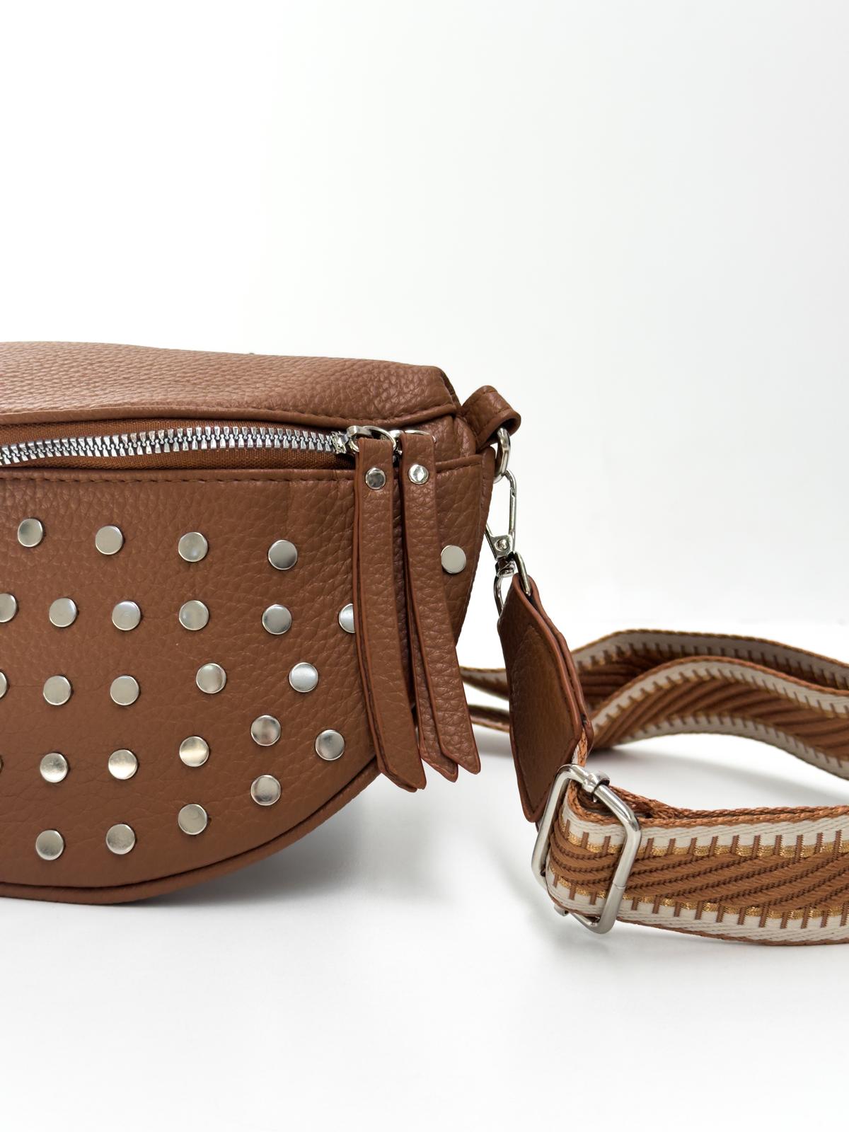 Riñonera Tachas Camel - Imagen 3