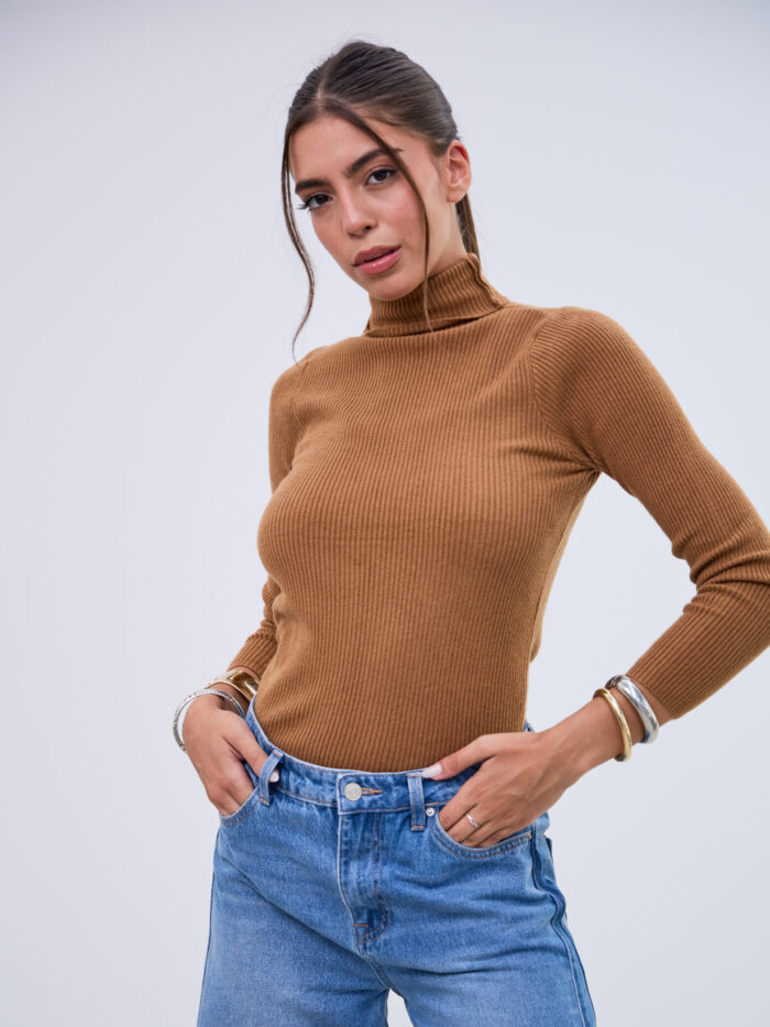 Polerita Cuello Latido Dulce de leche L26-3365