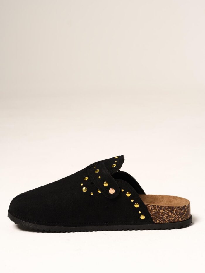 Zueco Tachas Negro  YY-02