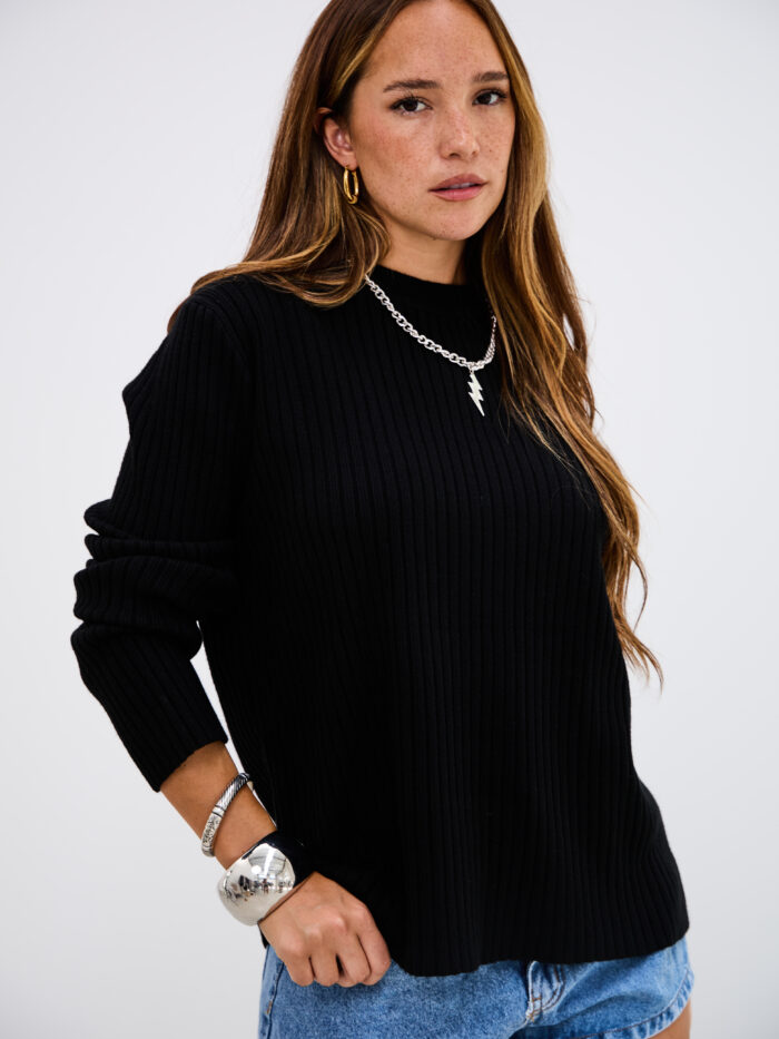 Sweater Alegria Negro L26-3353